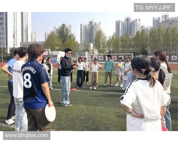 飞盘运动的魅力与挑战：走进重庆飞盘队的灵活性与团队精神